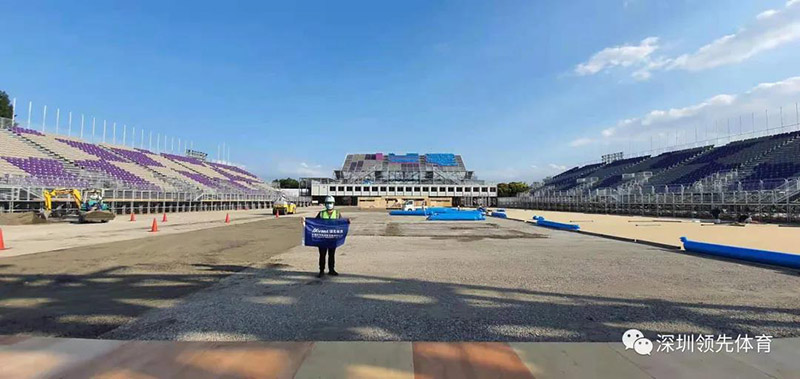 東、西、南三面看臺系統(tǒng)建成后等待驗(yàn)收