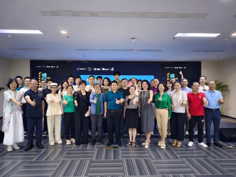 南方略咨詢董事長劉祖軻受邀在灣區(qū)宜昌智庫大講堂帶來《LTC數(shù)字化營銷流程與爆品打造》主題分享1